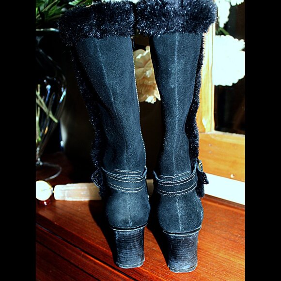 SOLD Vintage Striking Skecher Geniune Seude Winter Boot - Picture 3 of 6